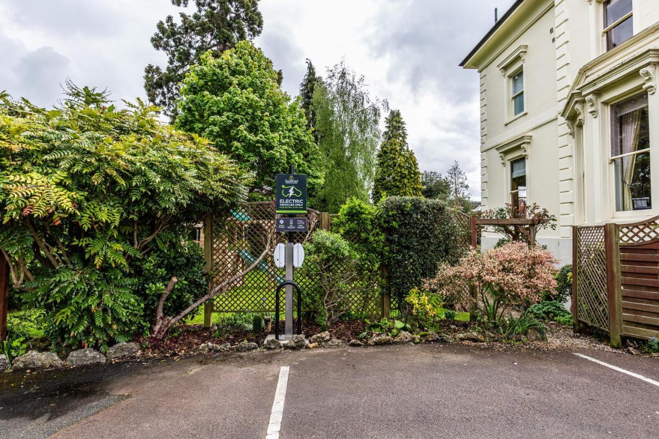 Beaumont House Hotel Cheltenham Buitenkant foto
