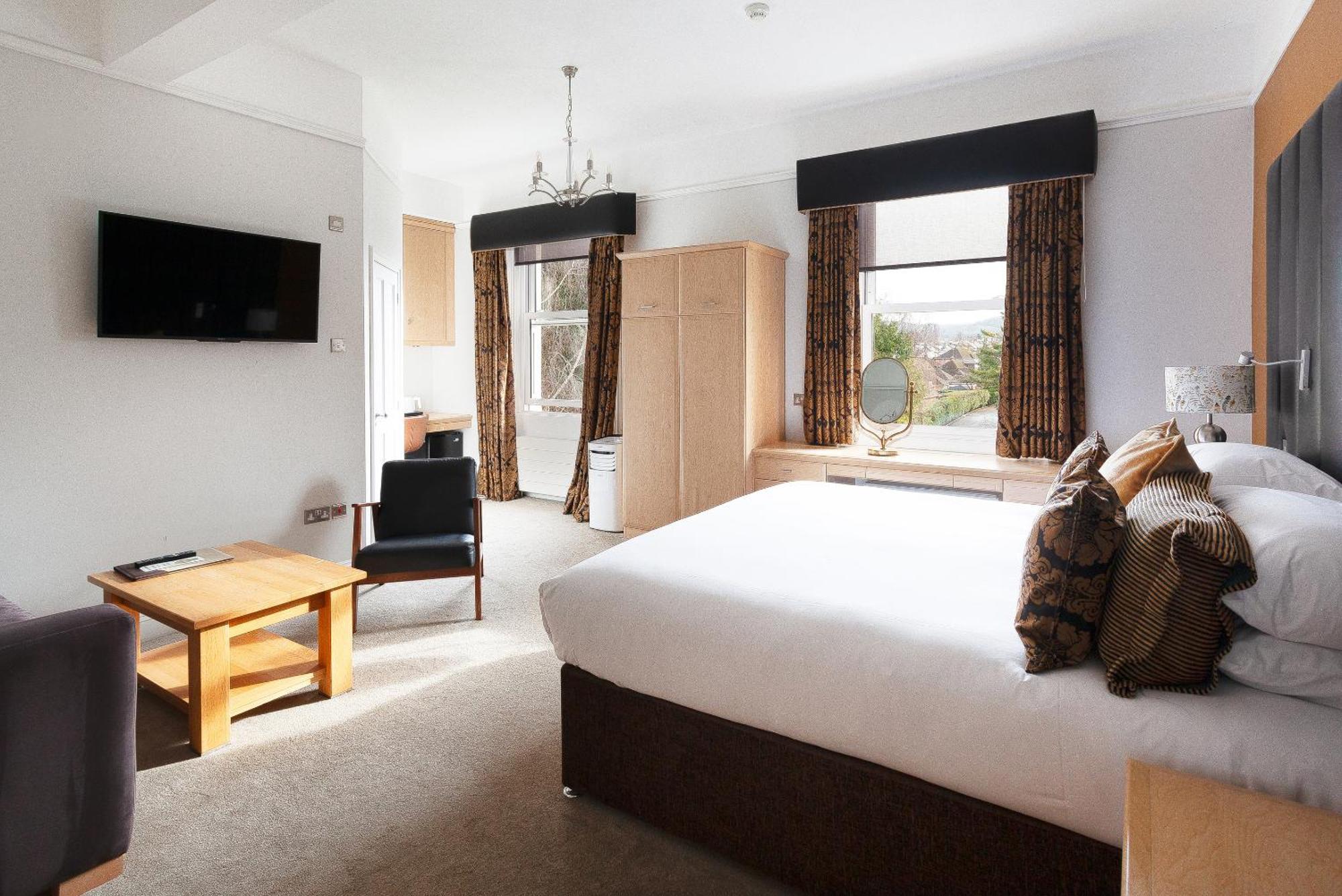Beaumont House Hotel Cheltenham Buitenkant foto